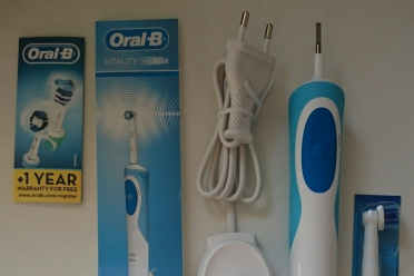 电动牙刷哪个品牌好？Oral-B电动牙刷好用吗？