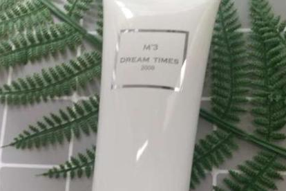 Dreamtimes M3梦幻洁面乳香味清新吗？可以舒缓肌肤吗？