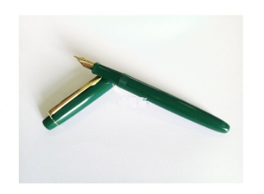 百乐钢笔可以使用墨囊吗？书写顺畅吗？