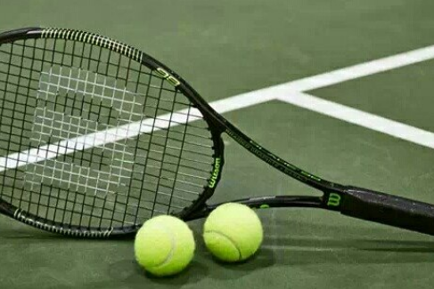 网球拍怎么选？哪个重量的球拍比较适合新手？